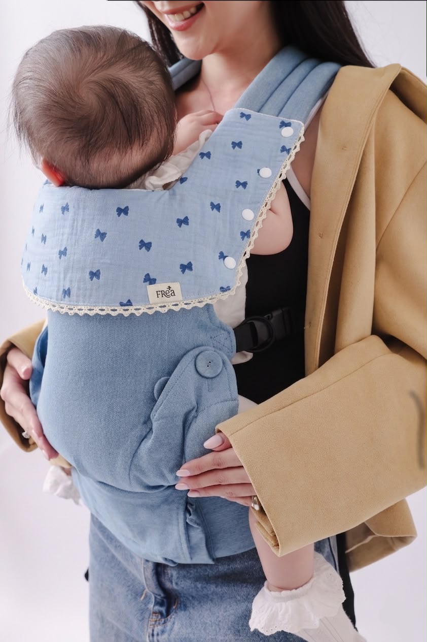 FREA BABY Teething Pad Bayi Premium – Pelindung Gigitan Gendongan | Ultra Lembut, aman, estetik